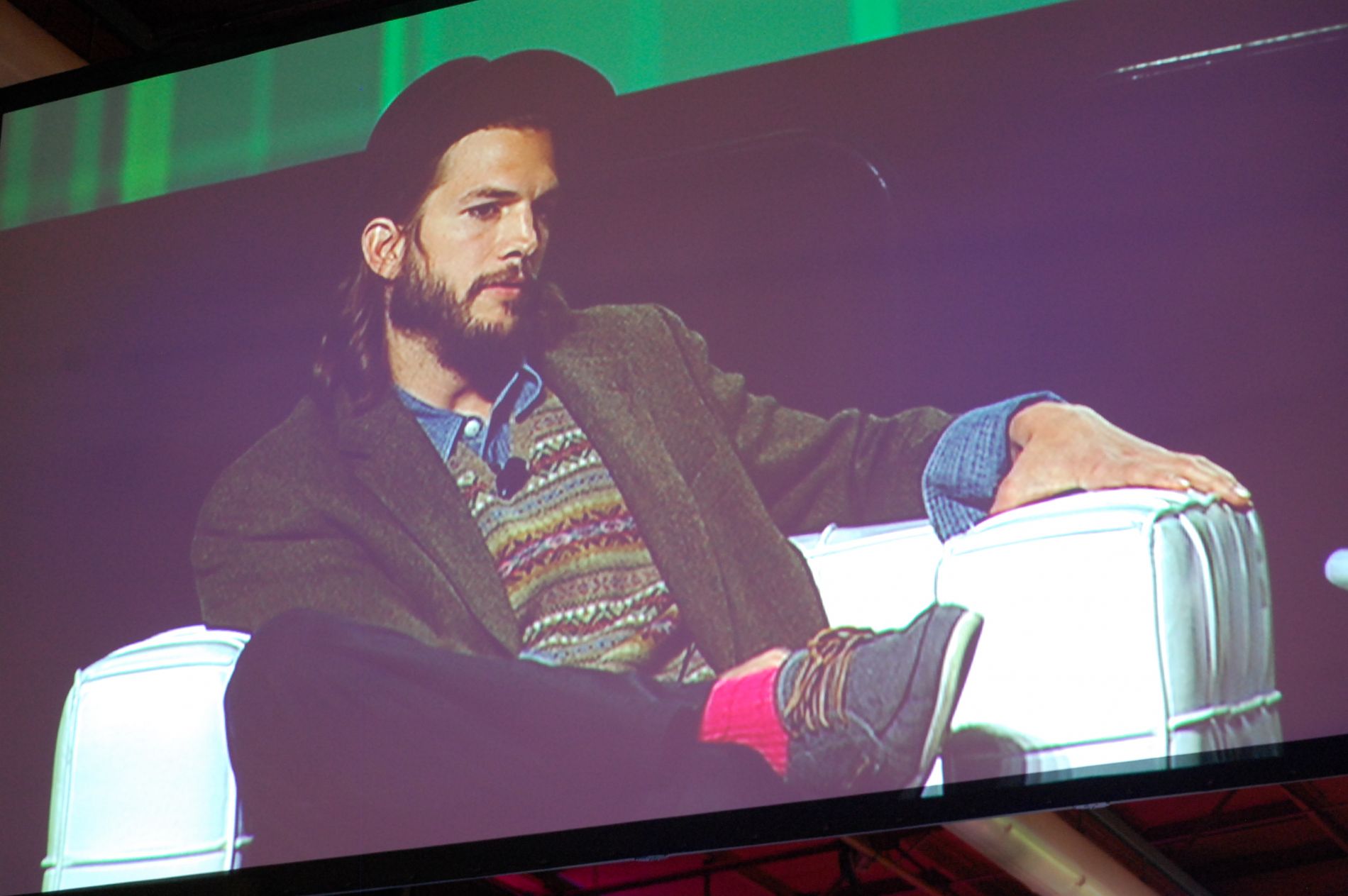 Ashton Kuther on screen by Kevin Krejci via Wikimedia Commons